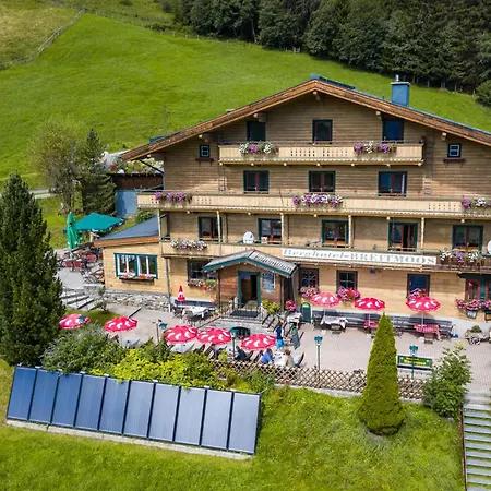 Breitmoos Hotel *